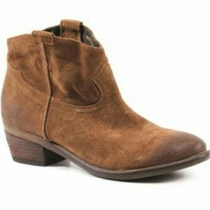Diba True Moon River Cognac bootie